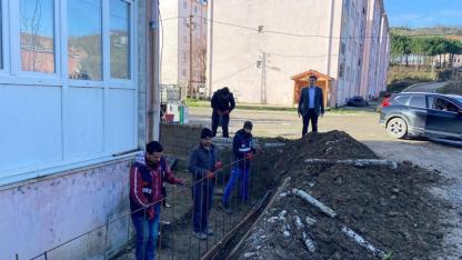 Türkeli’de sel riskine karşı set duvarı çalışması