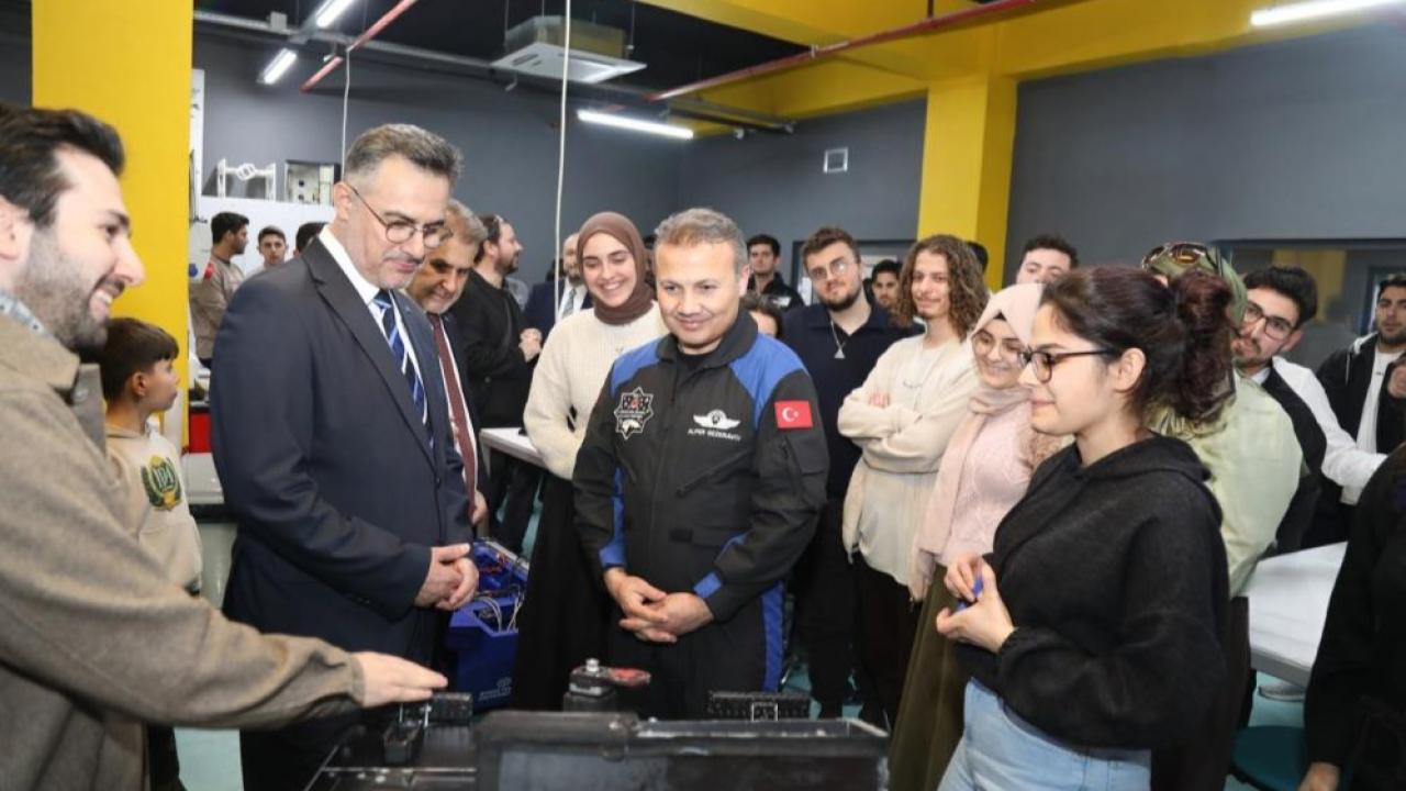 Alper Gezeravcı’dan TEKNOFEST projelerine tam not