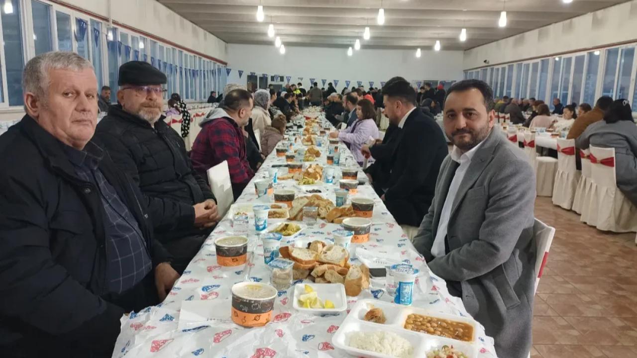 Anahtar Parti Erfelek'te iftar programı düzenledi