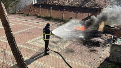 Boyabat Seyir Kulesi çevresinde yangın paniği