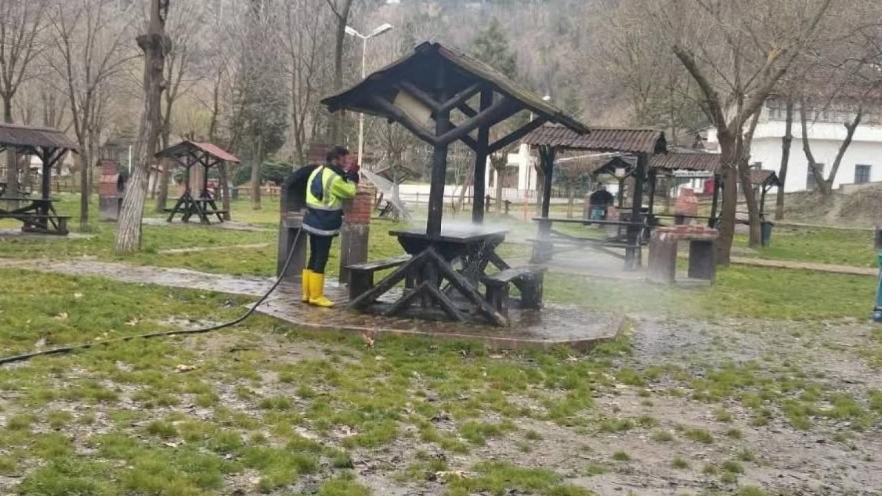 Boyabat’ta bayram öncesi mesire alanlarında temizlik