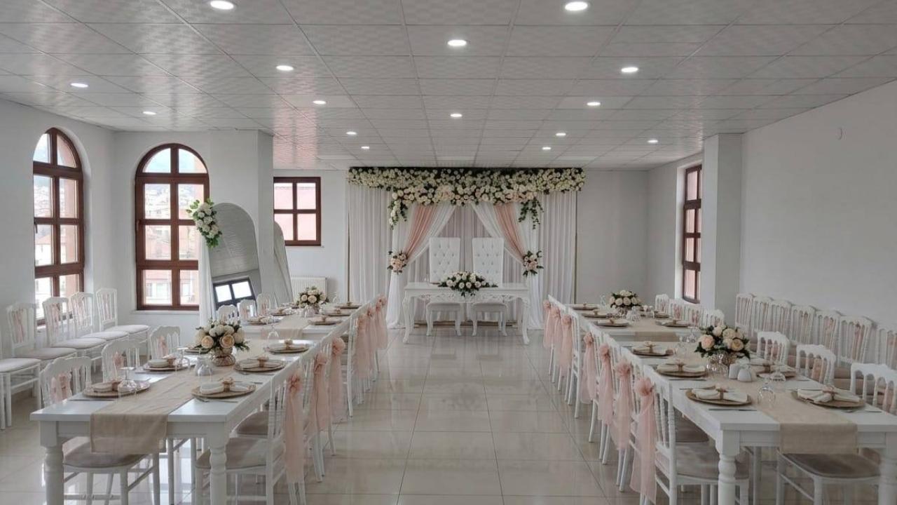 Boyabat’ta modern nikah salonu törenle hizmete girdi