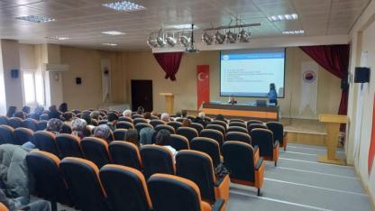 Boyabat'ta öğrencilere mezuniyet öncesi kariyer rehberi