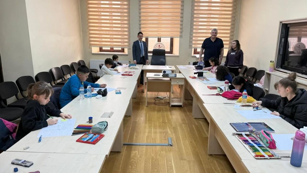 Geleceğin ressamları orman için yarıştı