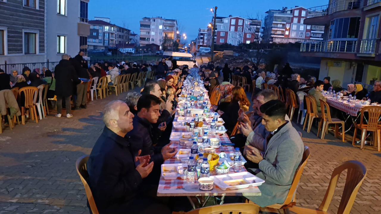 Gerze’de imece usulü iftar sofrası kuruldu