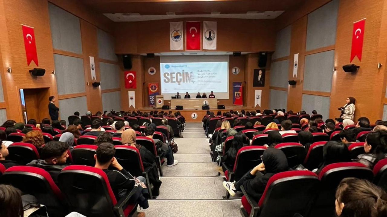 Gerze'de öğrenciler bağımlılıkla mücadelede bilgilendirildi