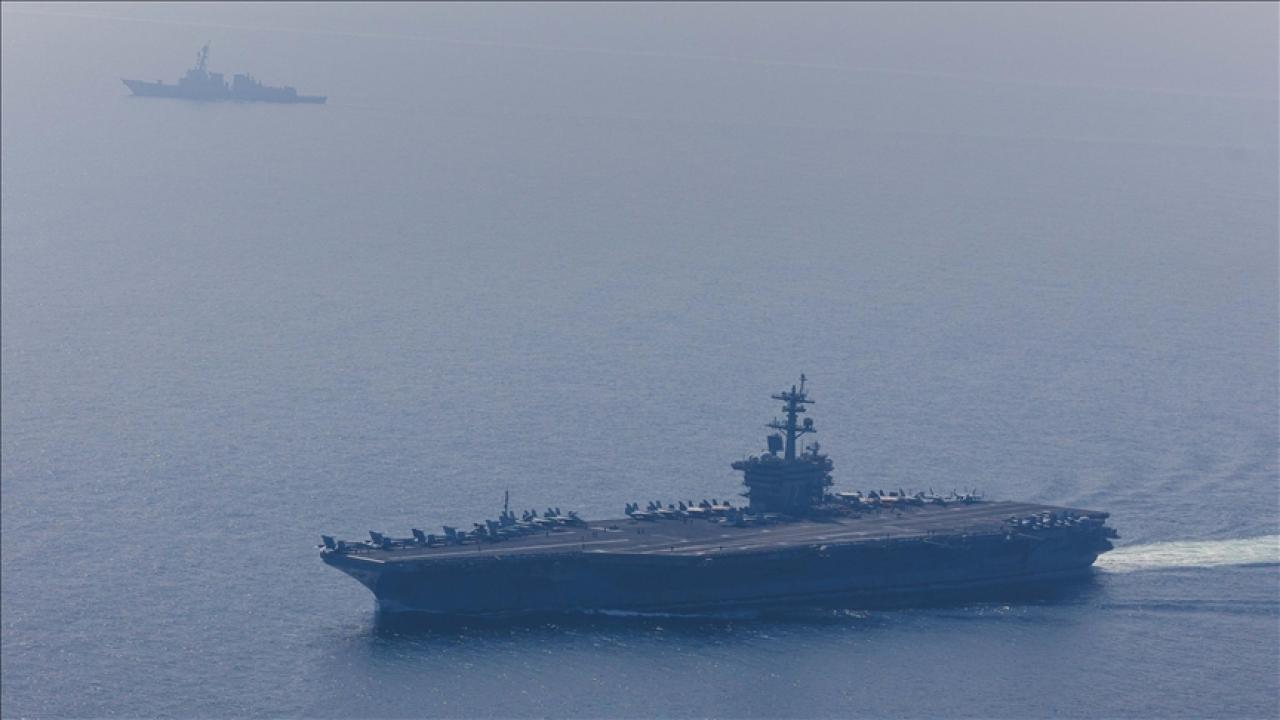 İran Devrim Muhafızları: Abraham Lincoln Uçak Gemisi 4 İran füzesiyle hedef alındı