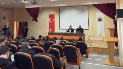 Kaymakam Yılmaz tecrübelerini öğrencilerle paylaştı
