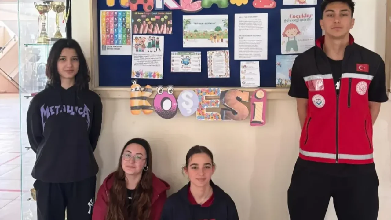 Öğrencilerden çocuk hakları için anlamlı çalışma