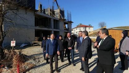 Vali Özarslan TOBB Okul Binası inşaatını inceledi