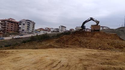 İlçede yol hamlesiyle trafik rahatlıyor.