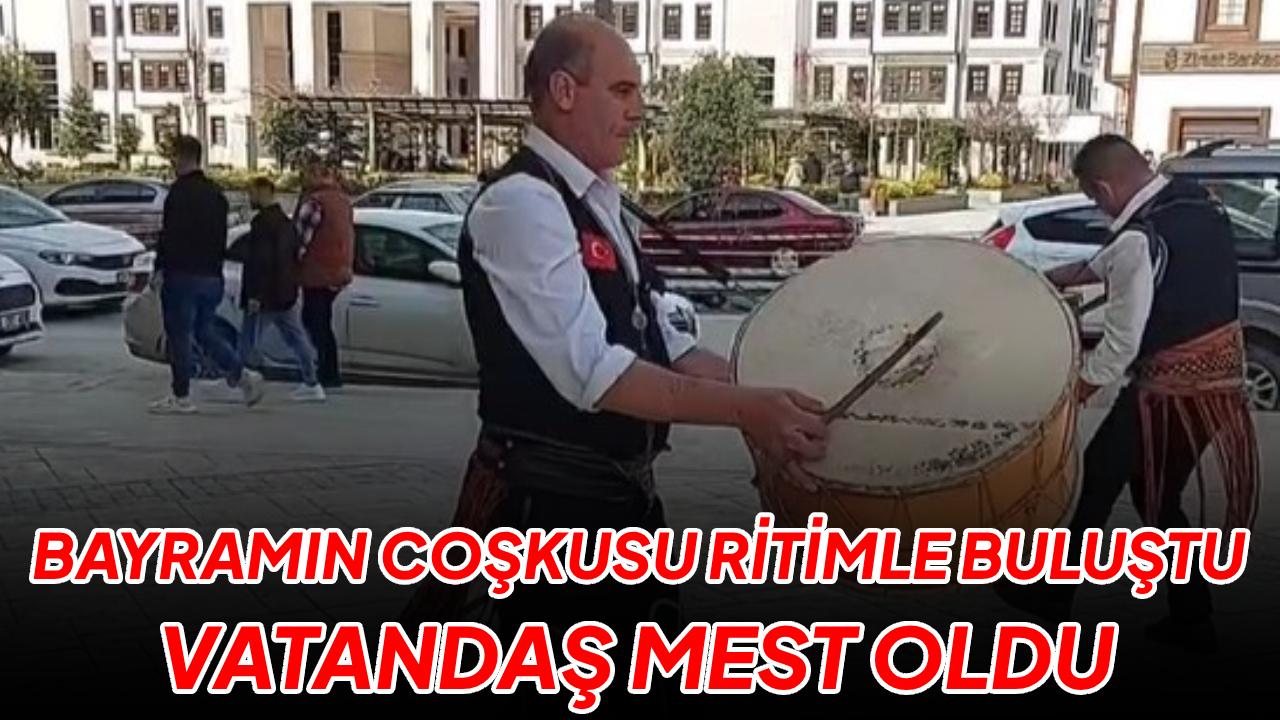 Gören düğün zannetti: Boyabat’ta bayram coşkusu sokağa taştı