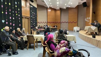 Sinop huzurevinde gönüllere dokunan tilavet