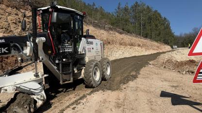 Sinop İl Özel İdaresi'nden heyelan bölgelerinde yoğun mesai