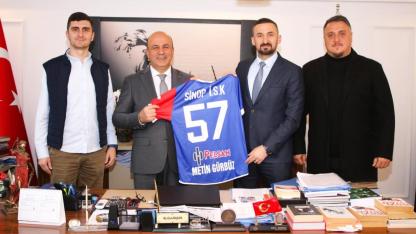 Sinop İnceburun Spor Kulübü’nden Başkan Gürbüz’e ziyaret