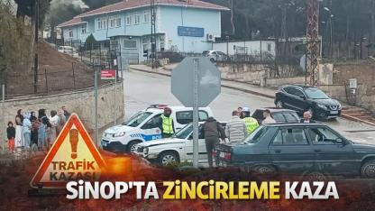 Sinop'ta 3 araç birbirine girdi