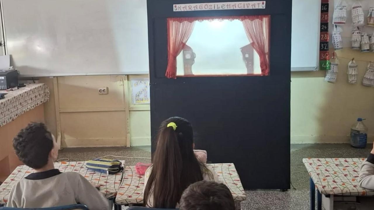 Sinop'ta gölge oyunuyla miniklere eğitici gösteri