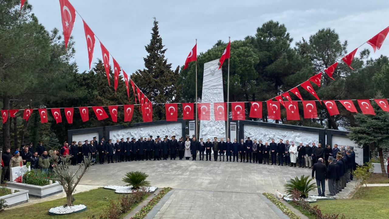 Sinop'ta şehitlere saygı ziyareti