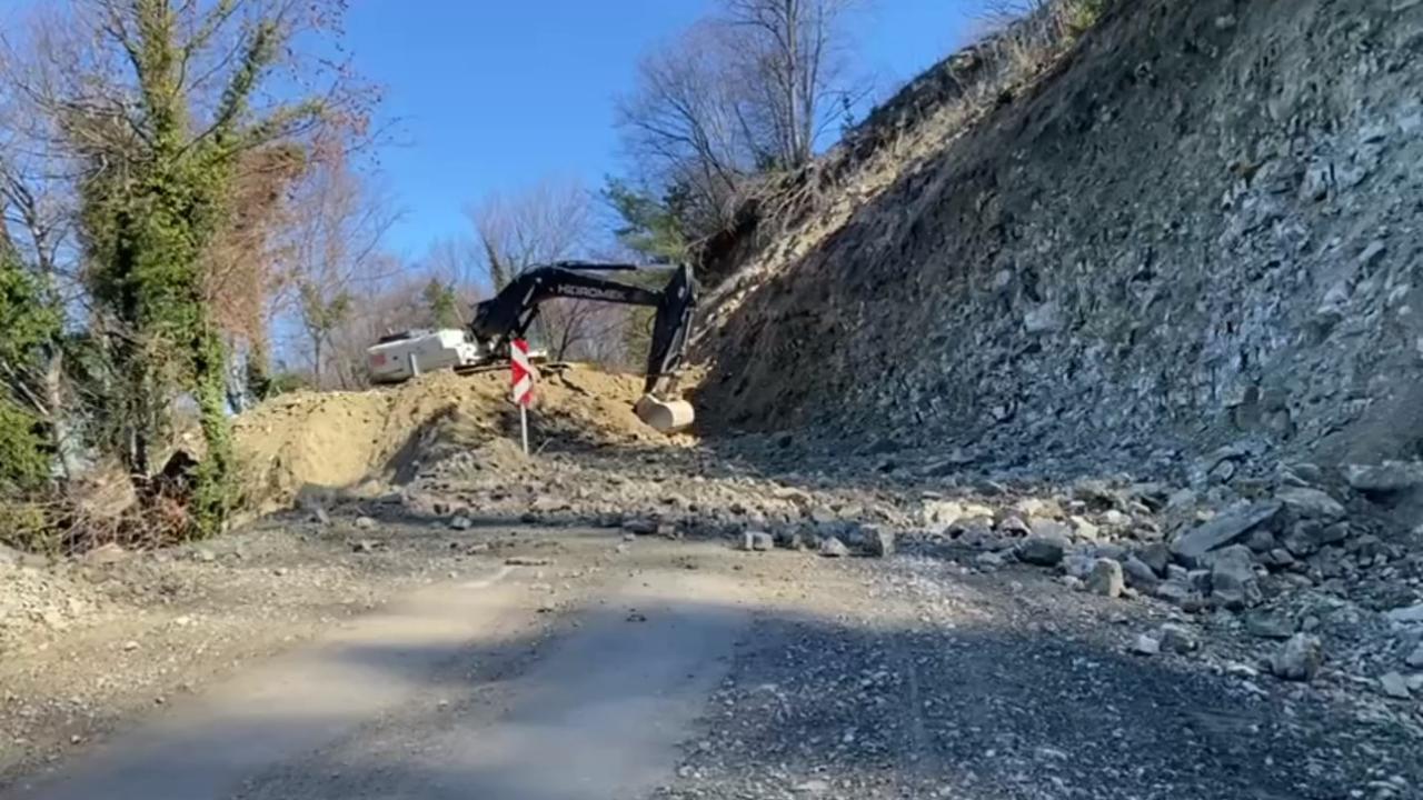 Türkeli’de heyelan mesaisi