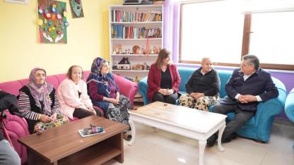 Vali Özarslan’dan huzurevi ziyareti