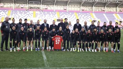 A Milli Kadın Futbol Takımı, İsviçre maçına hazır