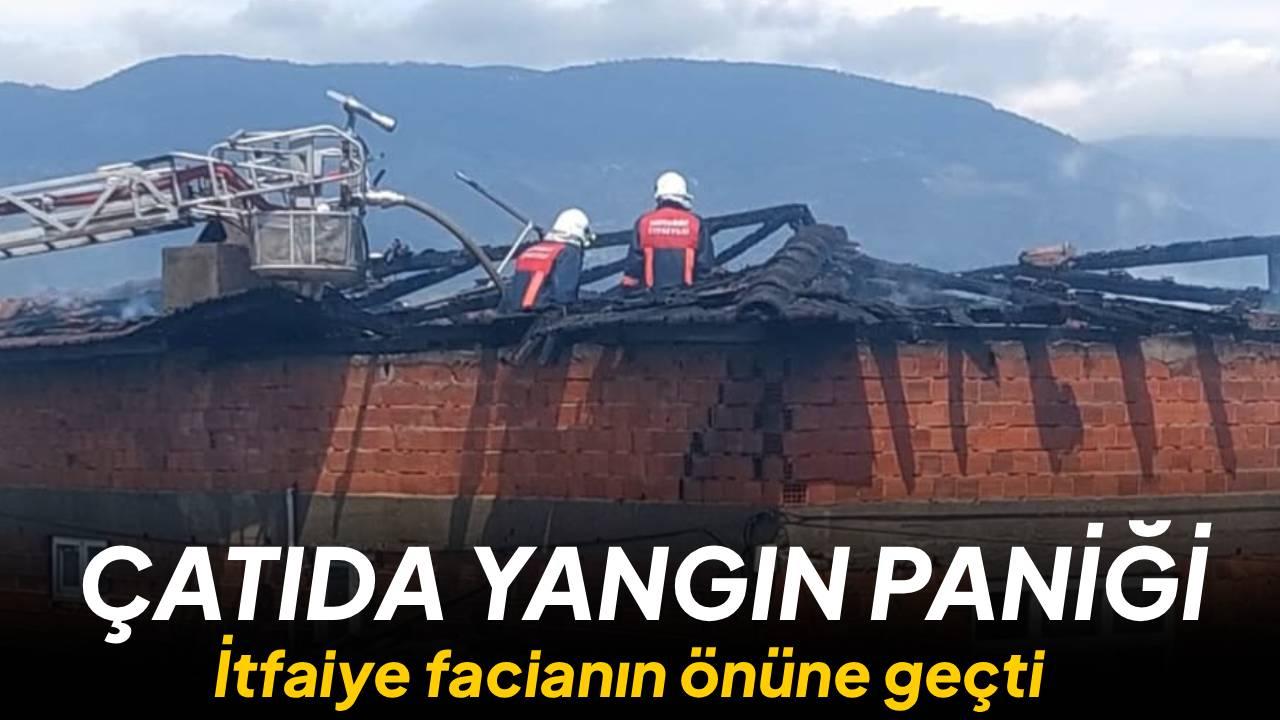 Boyabat’ta korkutan çatı yangını: Ekipler facianın önüne geçti