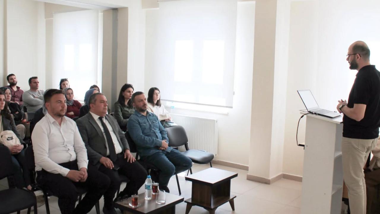 Boyabat’ta öğrenciler için dijital güvenlik seferberliği