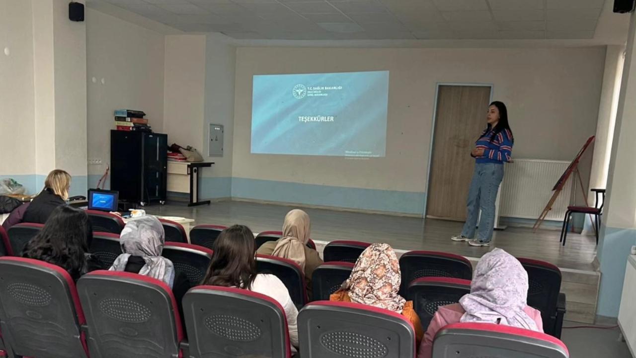 Boyabat’ta öğretmenlere “SAHA Elçileri” eğitimi