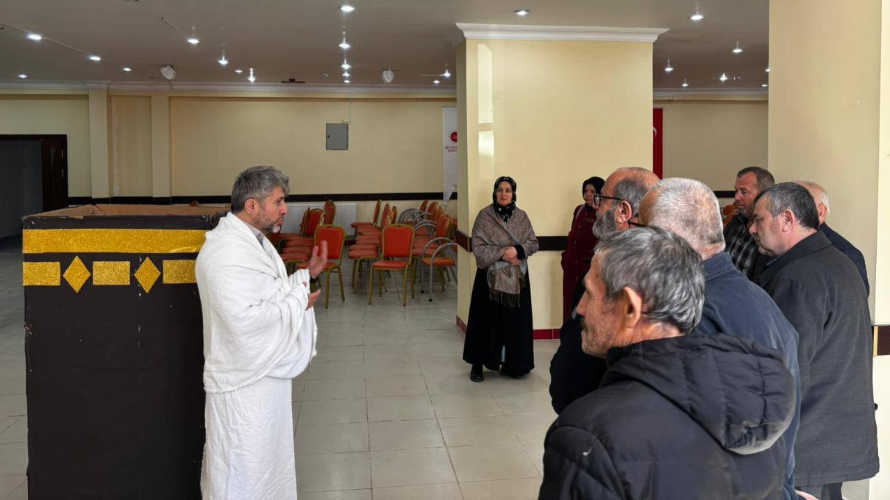 Durağan'da hacı adayları seminerde bilgilendirildi