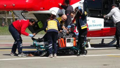 Kalp krizi geçiren hasta için ambulans helikopter zamanla yarıştı