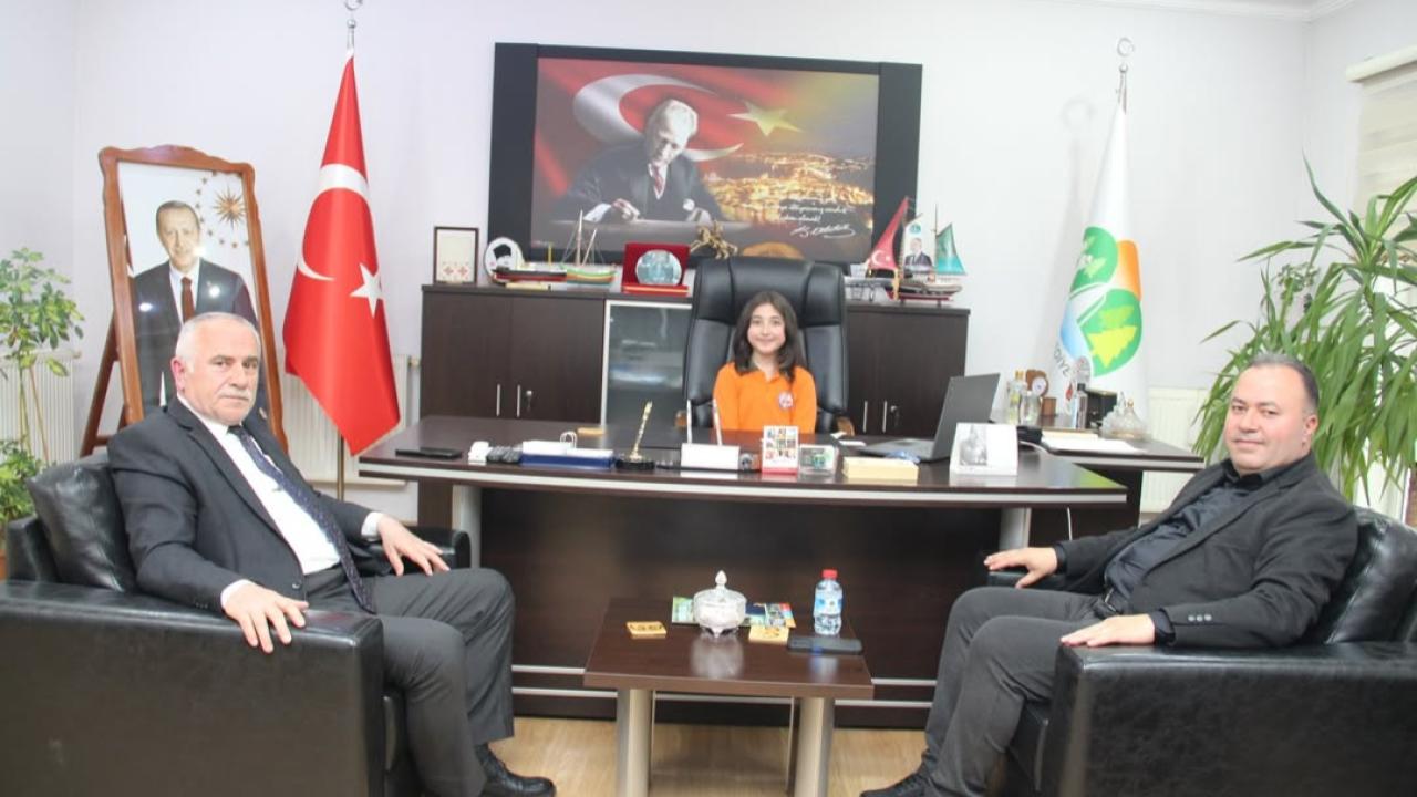 Minik Başkan Aslı Melek görevi devraldı