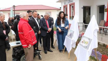 Ödüllü eserler Ayancık'ta sanatseverlerle buluştu