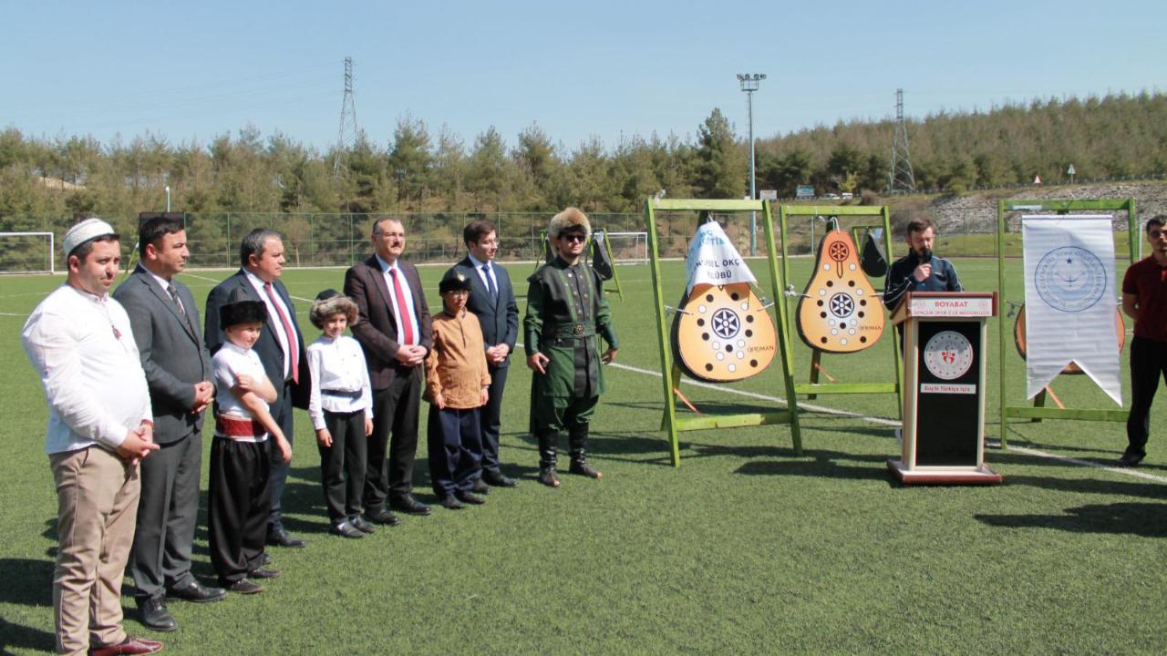 Öğrenciler okçulukta hünerlerini sergiledi