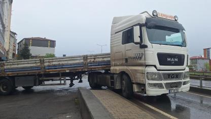 Kazadan kurtuldu, müdahalede yaralandı