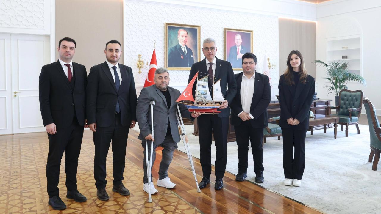 Sinop Eğitim Vakfı'ndan Sağlık Bakanı Memişoğlu’na anlamlı ziyaret