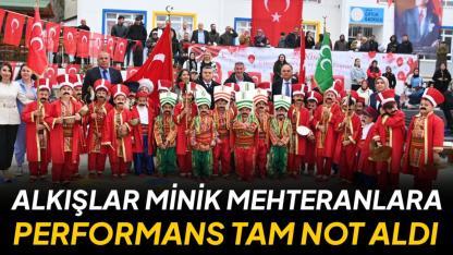 Sinop’ta 23 nisan coşkusu: Minik mehteranlar mest etti