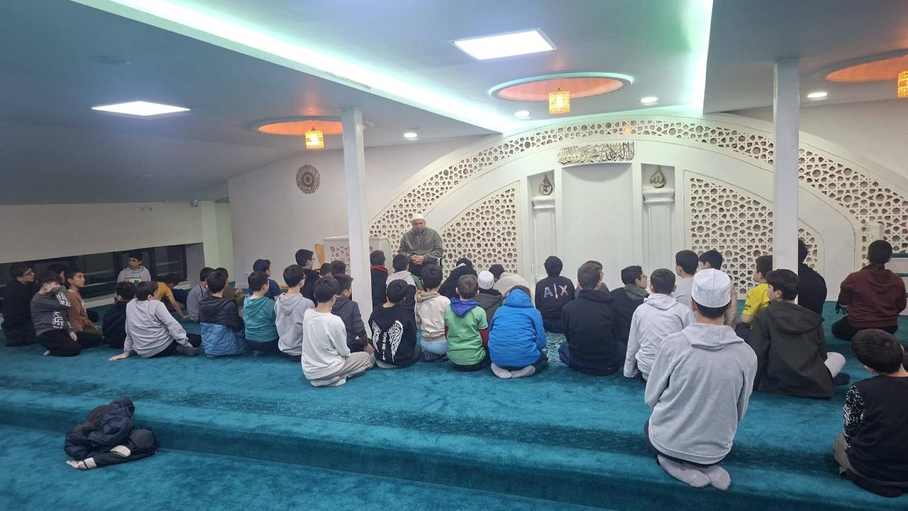 Sinop’ta gençler için yol gösterici program