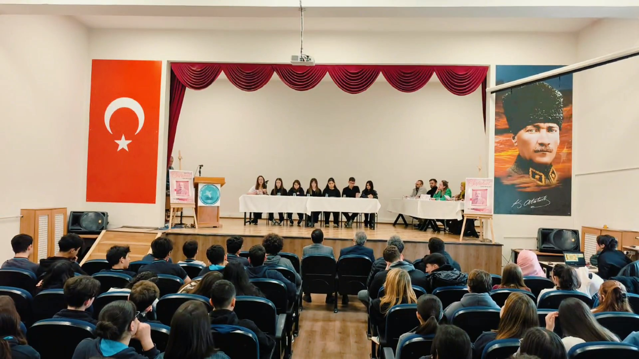 Sinop’ta gençler Safahat'ı yorumladı