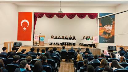 Sinop’ta gençler Safahat'ı yorumladı