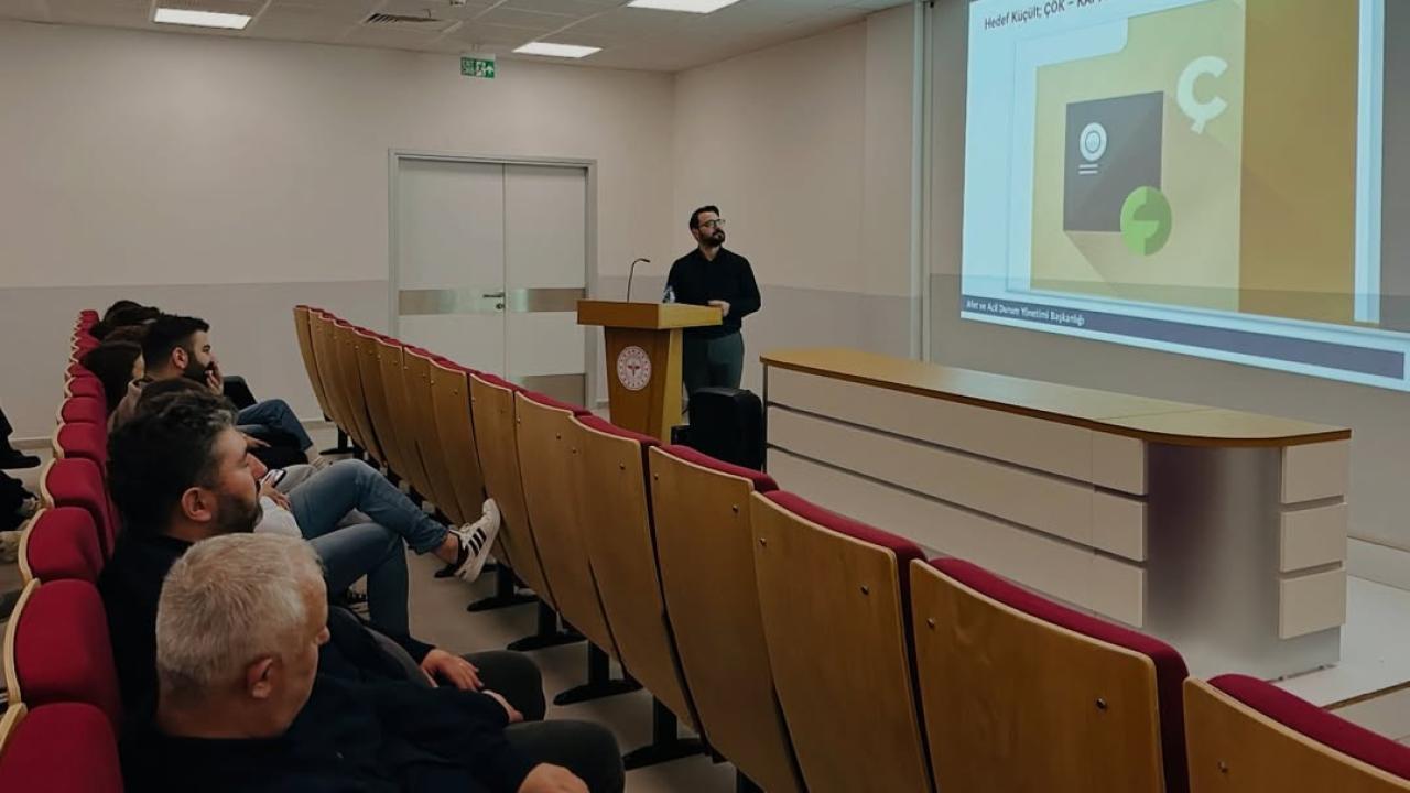 Sinop'ta hastane personeli afetlere karşı bilinçleniyor