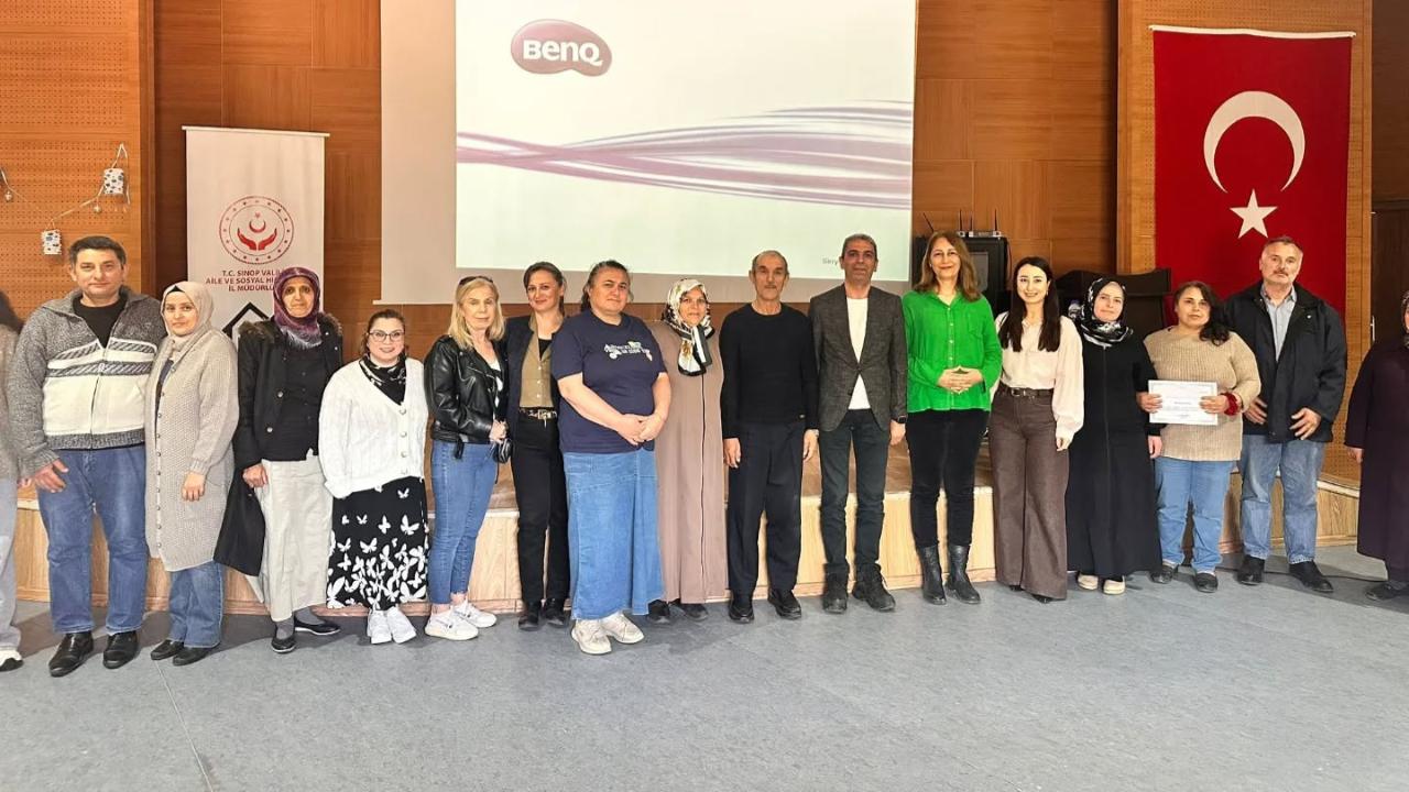 Sinop’ta koruyucu aileler eğitim sürecini başarıyla tamamladı