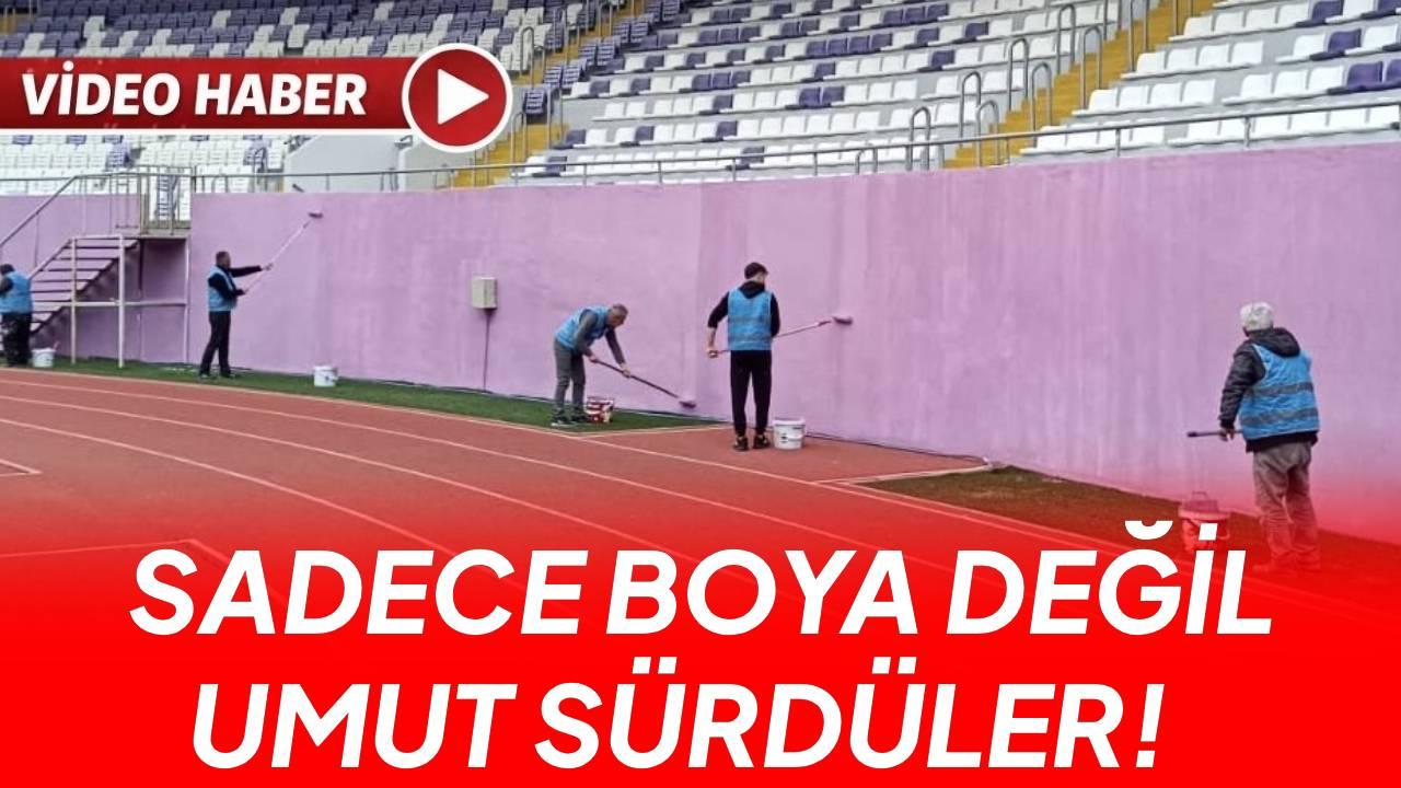 Sinop'ta yükümlüler şehir stadında boya, badana ve tadilat çalışmaları yaptı