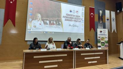 Milli futbolcular Sinop’ta kadın futbolunun gelişimini anlattı