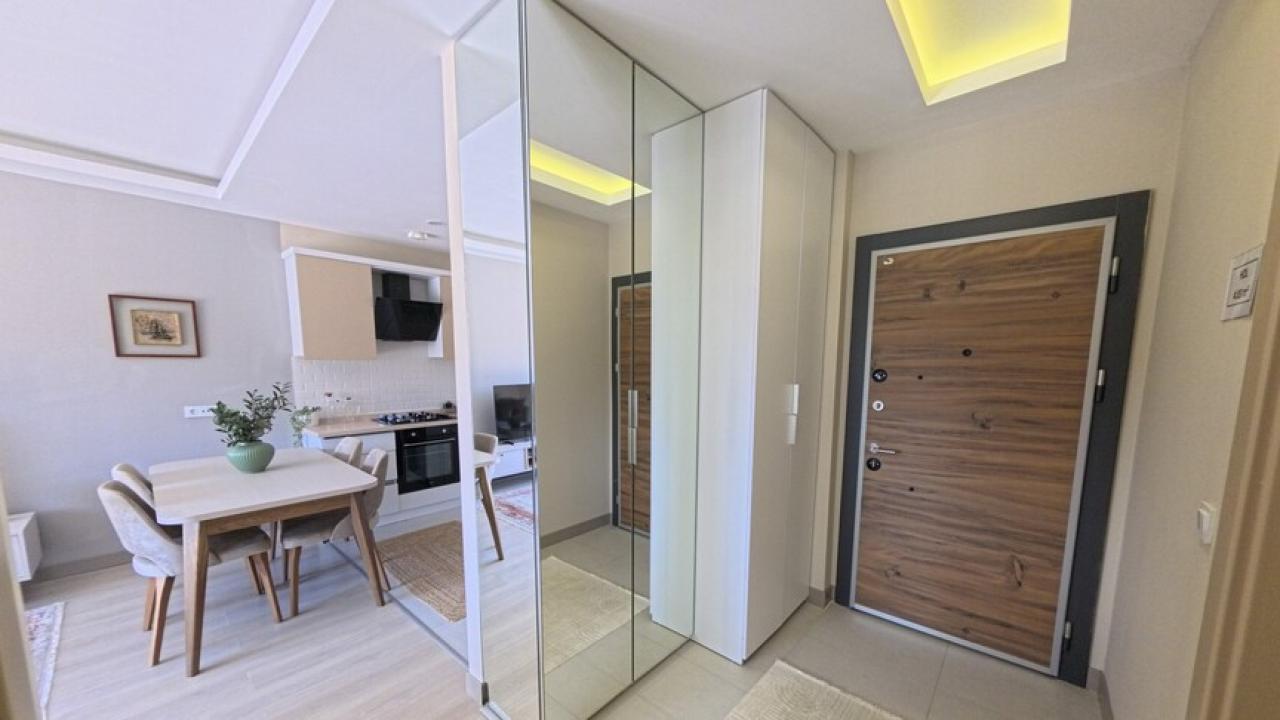 "Yüzyılın Konut Projesi"nin örnek daireleri tanıtıldı