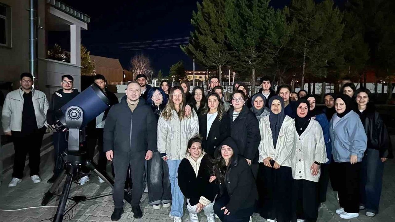 Astronomi Kulübü üç gün süren gökyüzü gözlemi düzenledi
