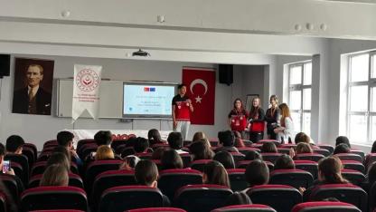 Gençlere iklim değişikliği anlatıldı