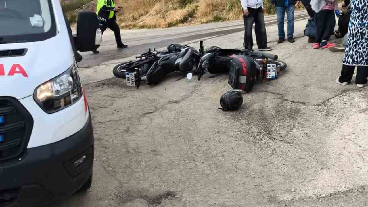 Keşan’da iki motosiklet çarpıştı: 2 yaralı