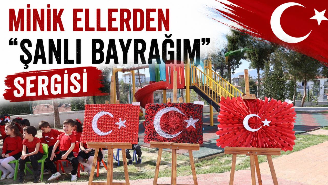 Sinop'ta minik öğrencilerden bayrak sergisi