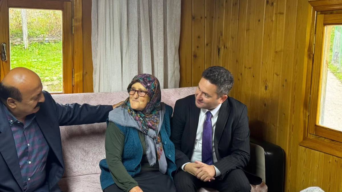 Kaymakam Çelik'ten şehit annesine ziyaret
