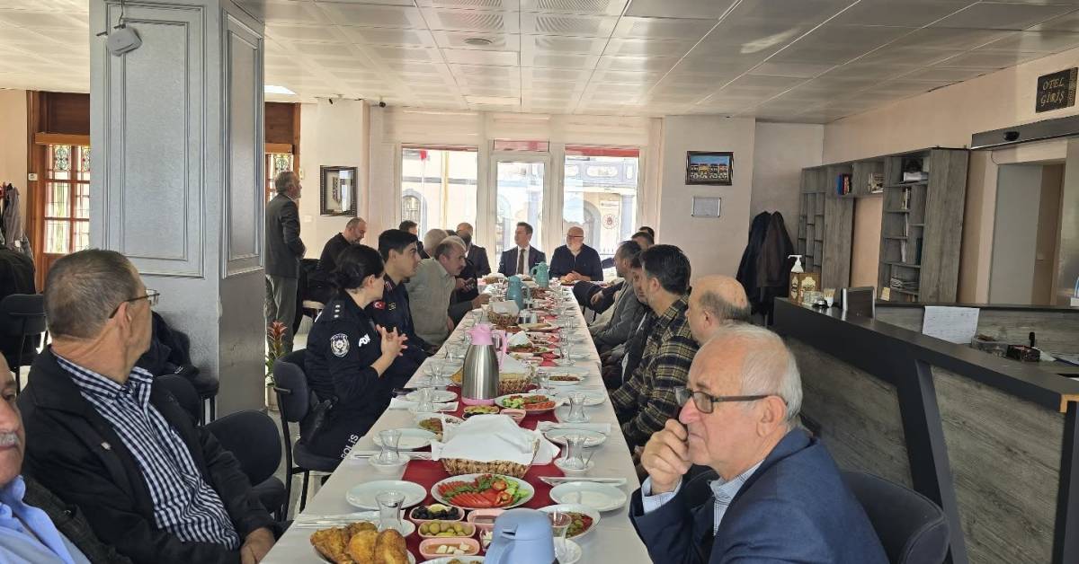 Ayancık'ta Muhtarlar Günü coşkuyla kutlandı